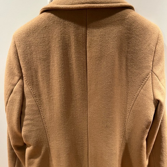 Calvin Klein camel wool/cashmere blend mid-length coat. Sz 6. Only worn twice. - Picture 6 of 9
